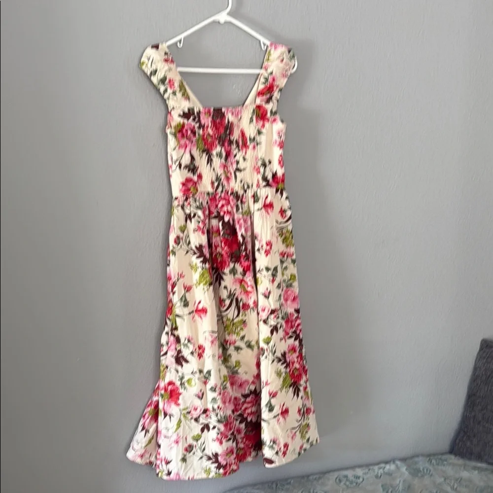 Abercrombie & Fitch Cream and Pink farm milkmaid cottagecore Pleated Maxi Dress
